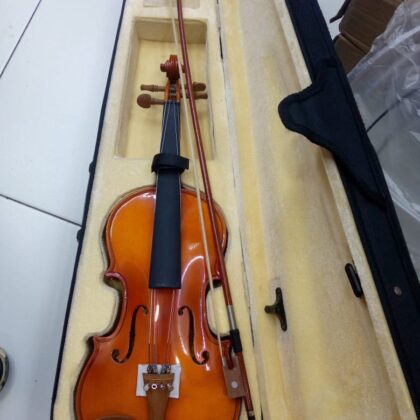 3/4 Acoustic Violin Outfit with  Plush Hard Case, Bow, and Rosin
