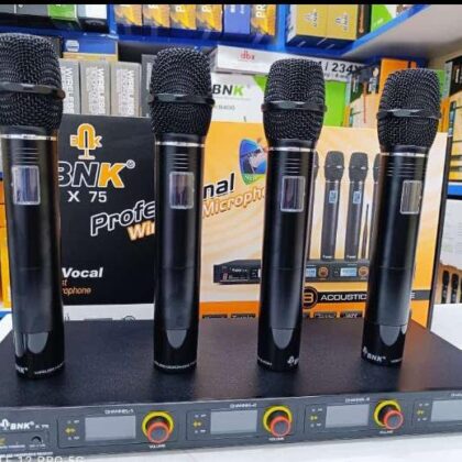 ProdBNK X75 Professional 4-Channel UHF Wireless Microphone Systemuct