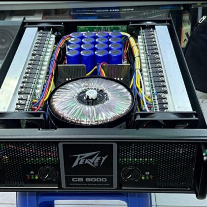 Peavey CS 6000 Professional Power Amplifier